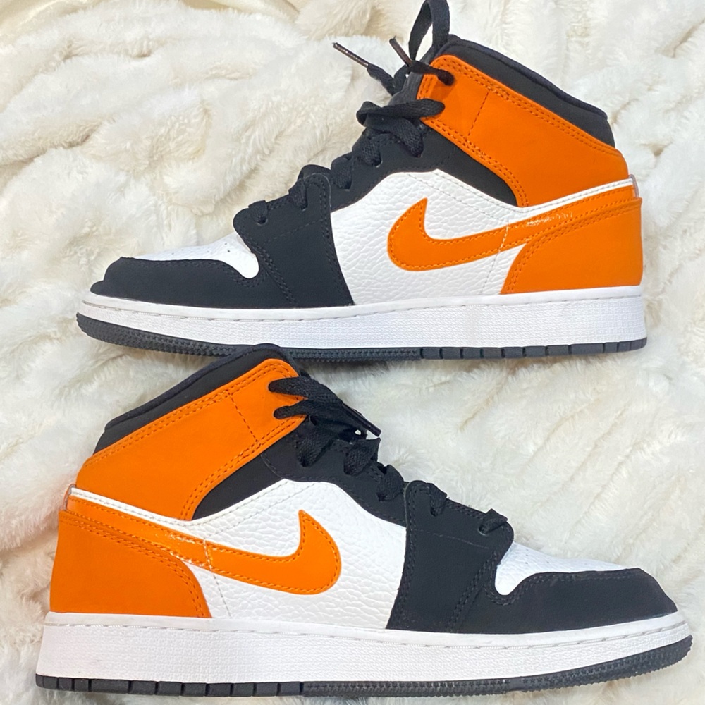 Air Jordan 1 Shattered Backboard 6Y 6 Men 7.5 Women